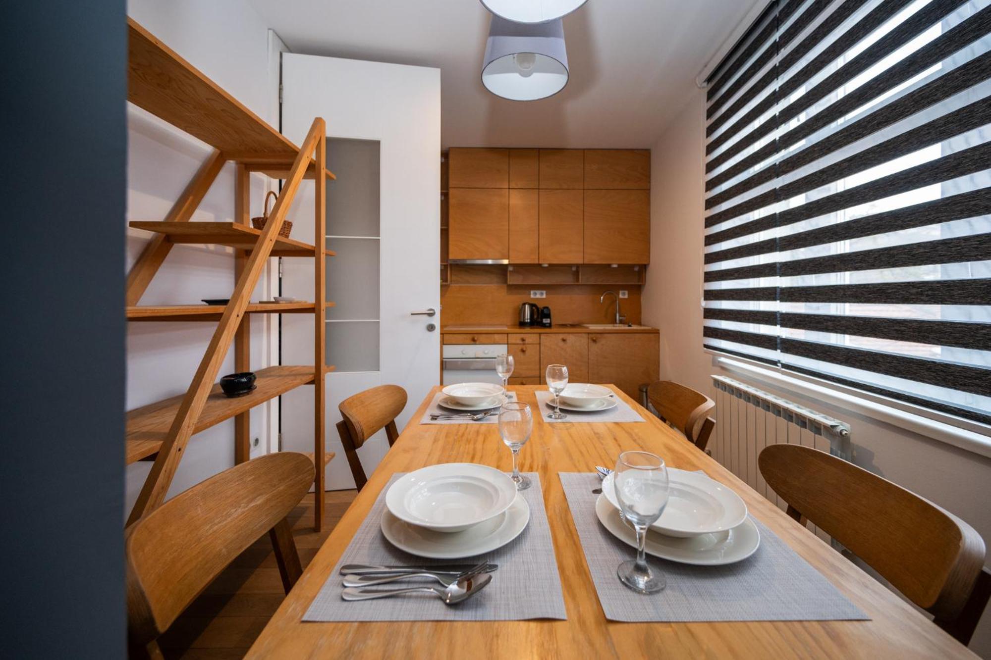 Design 1Bdr Apartment With City View Сараево Екстериор снимка